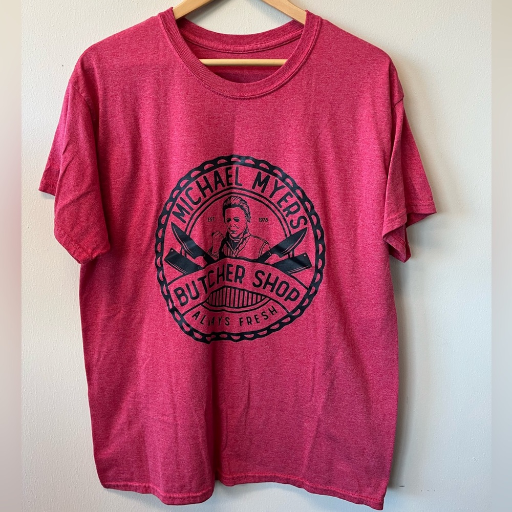 Michael Myers red t-shirt